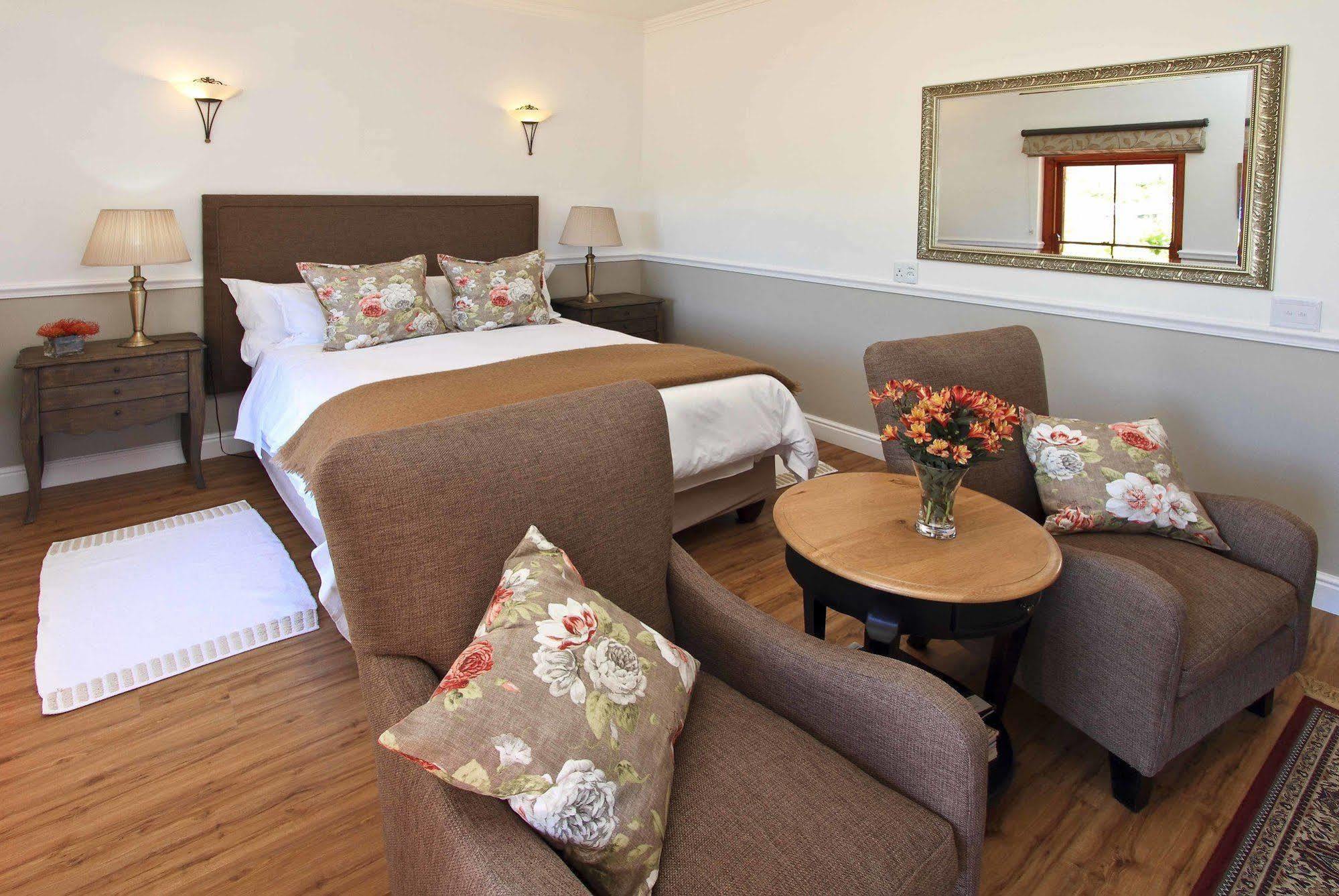 Montagu Vines Guesthouse Buitenkant foto